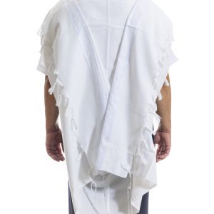 High-Quality Acrylic Tallit with Silver Stripes and a Crown in a Luxurious Design