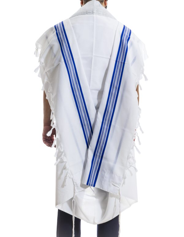 ⁦טלית אקרילן איכותית עם פסים כחולים ועטרה בעיצוב יוקרתי⁩ – תמונה ⁦3⁩