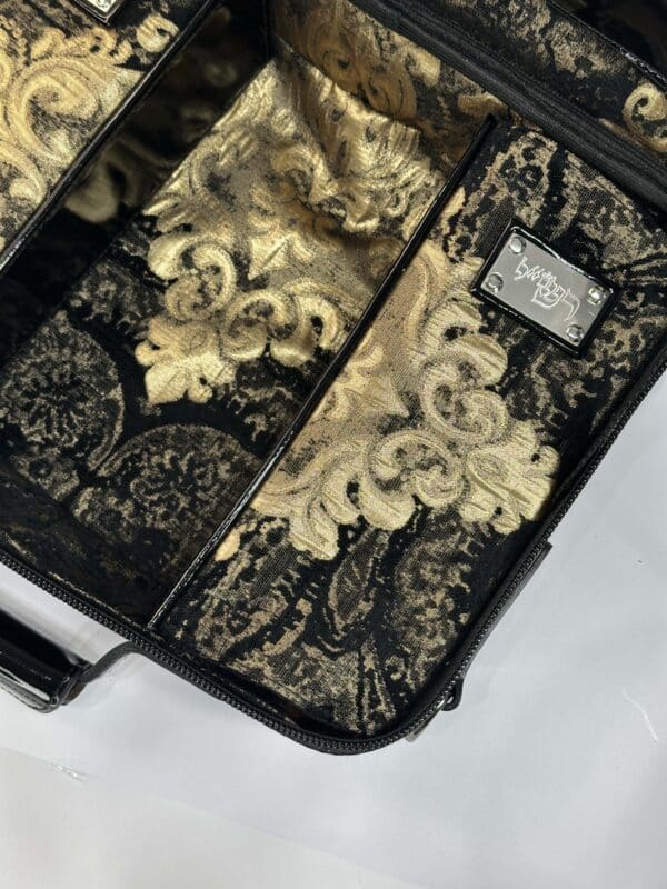 ⁦תיק לטלית ותפילין מעור אמיתי שתי וערב חיצוני ומבפנים בד יוקרתי בגווני זהב⁩ – תמונה ⁦8⁩