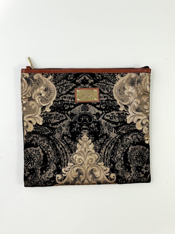 נרתיק לטלית מעור אמיתי עם בד יוקרתי בגווני זהב ושחור