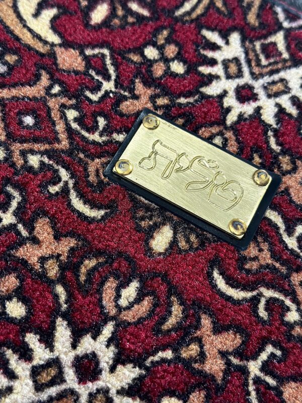 ⁦נרתיק לטלית מעור אמיתי עם בד יוקרתי בגווני בורדו⁩ – תמונה ⁦2⁩