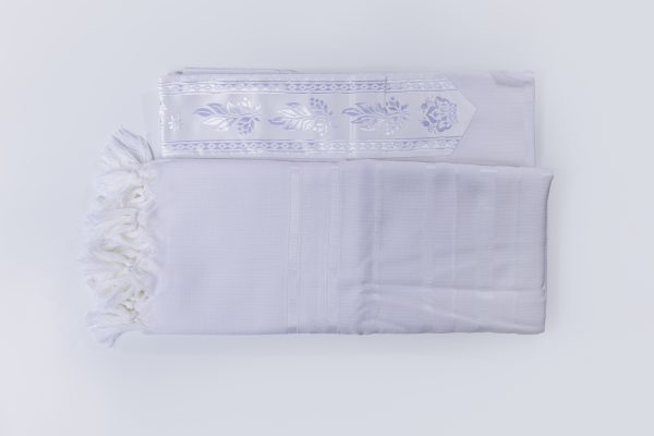 טלית לבנה מהודרת מצמר