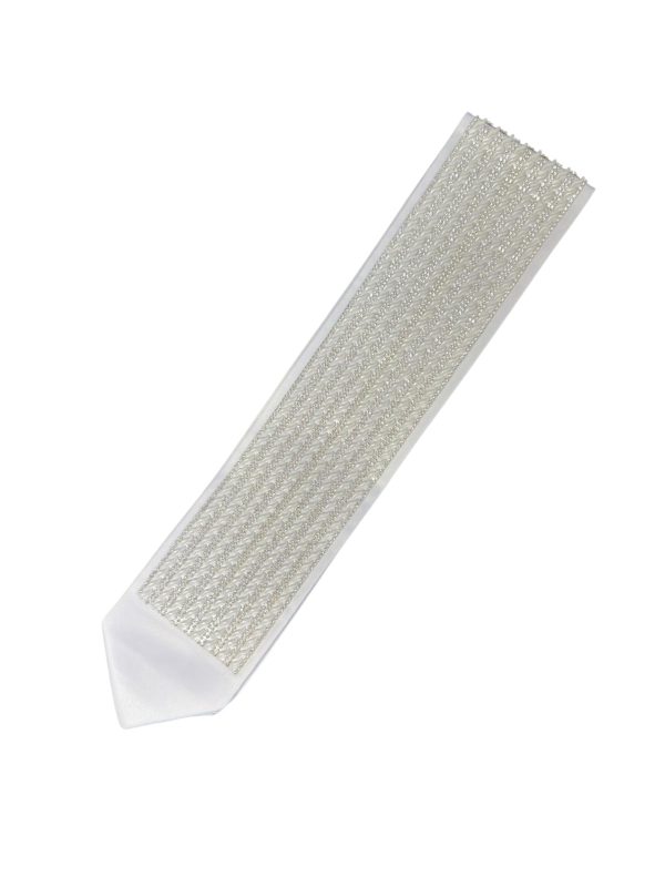 עטרה לטלית בצבע לבן עם אבני קריסטל כסופות