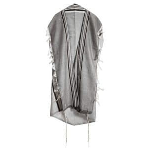 Elegant Tallit made of Wool in Shiny Brown and Gold Shades