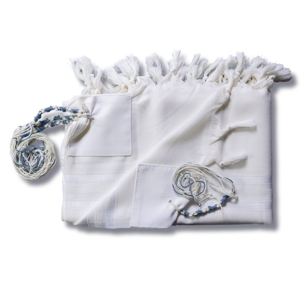 טלית צמר לבנה מהודרת עם ציציות פתיל תכלת